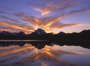 JNH体育-极速与冰川，F1揭幕战与尤文关键战中的突围哲学