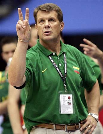 意大利队力克立陶宛,小组赛领先优势 意大利队力克立陶宛,小组赛领先优势