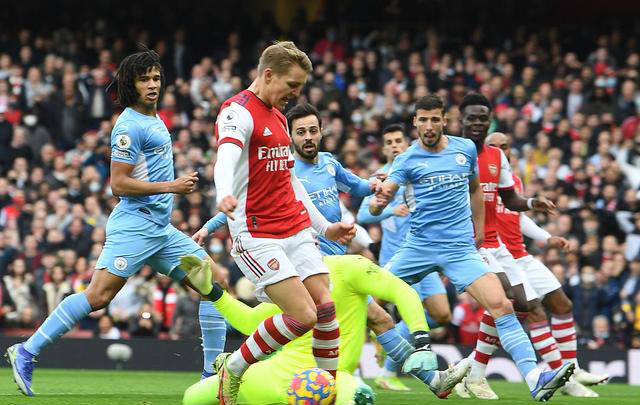 关于伯恩利队员发挥精彩,赢得比赛胜利的信息 关于伯恩利队员发挥精彩,赢得比赛胜利的信息