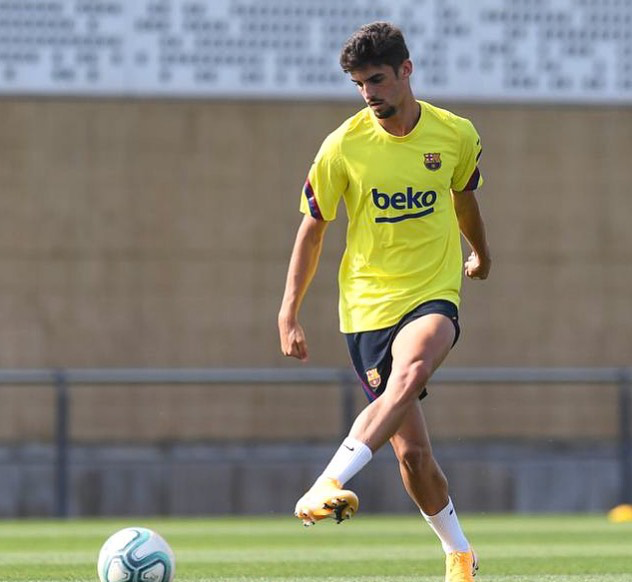 日本强势西班牙，科曼高光表现的简单介绍