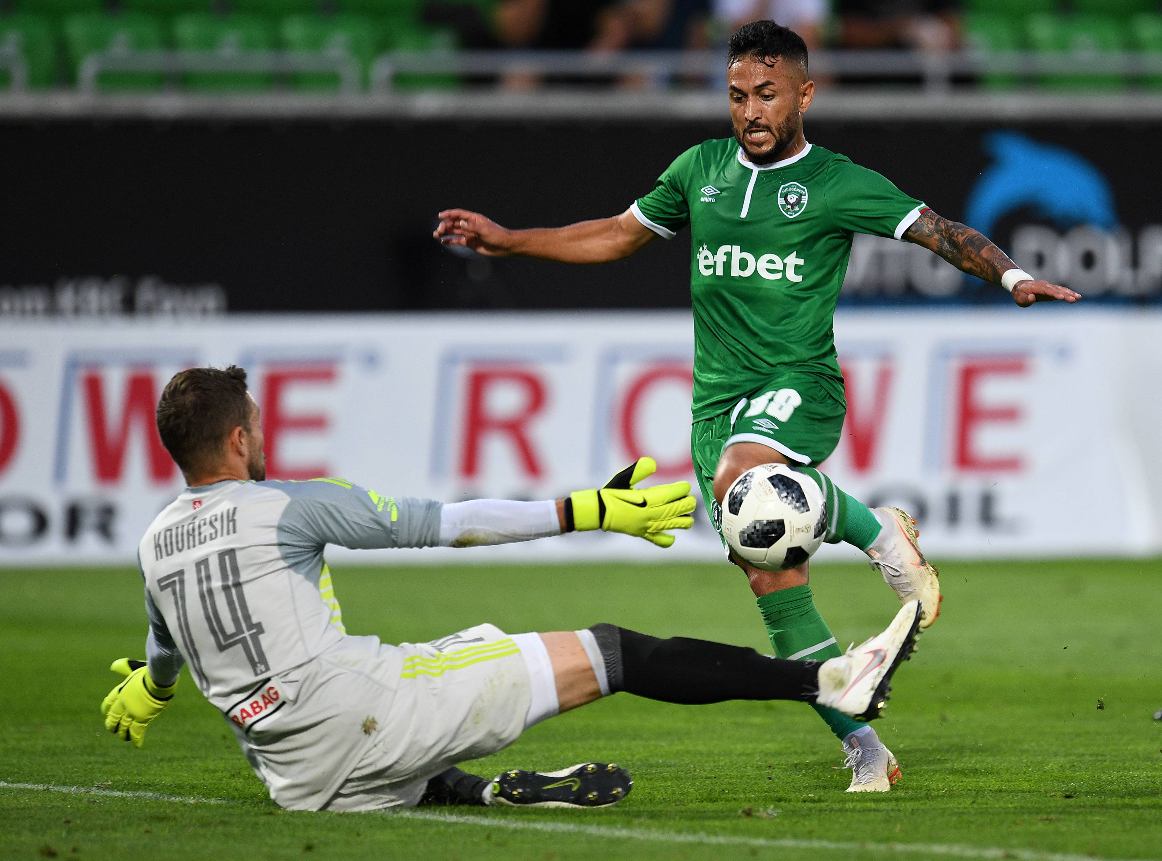 关于荷兰鏖战尤文，费兰·托雷斯高光表现的信息