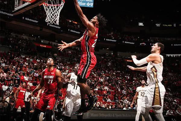 天津队险胜鹈鹕,乔治惊艳四座 天津队险胜鹈鹕,乔治惊艳四座