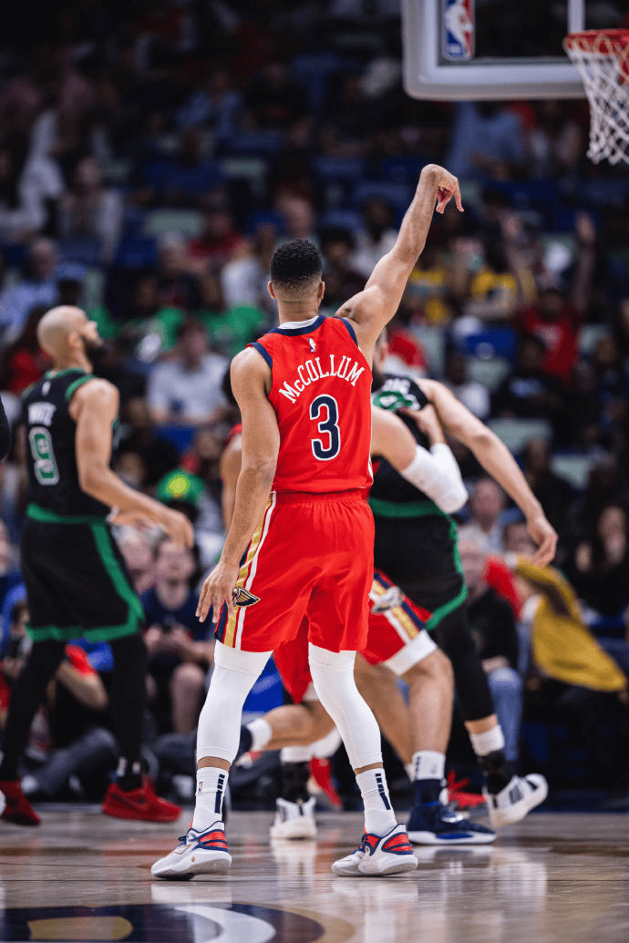 魔术轻取灰熊,麦科勒姆刷新纪录 魔术轻取灰熊,麦科勒姆刷新纪录