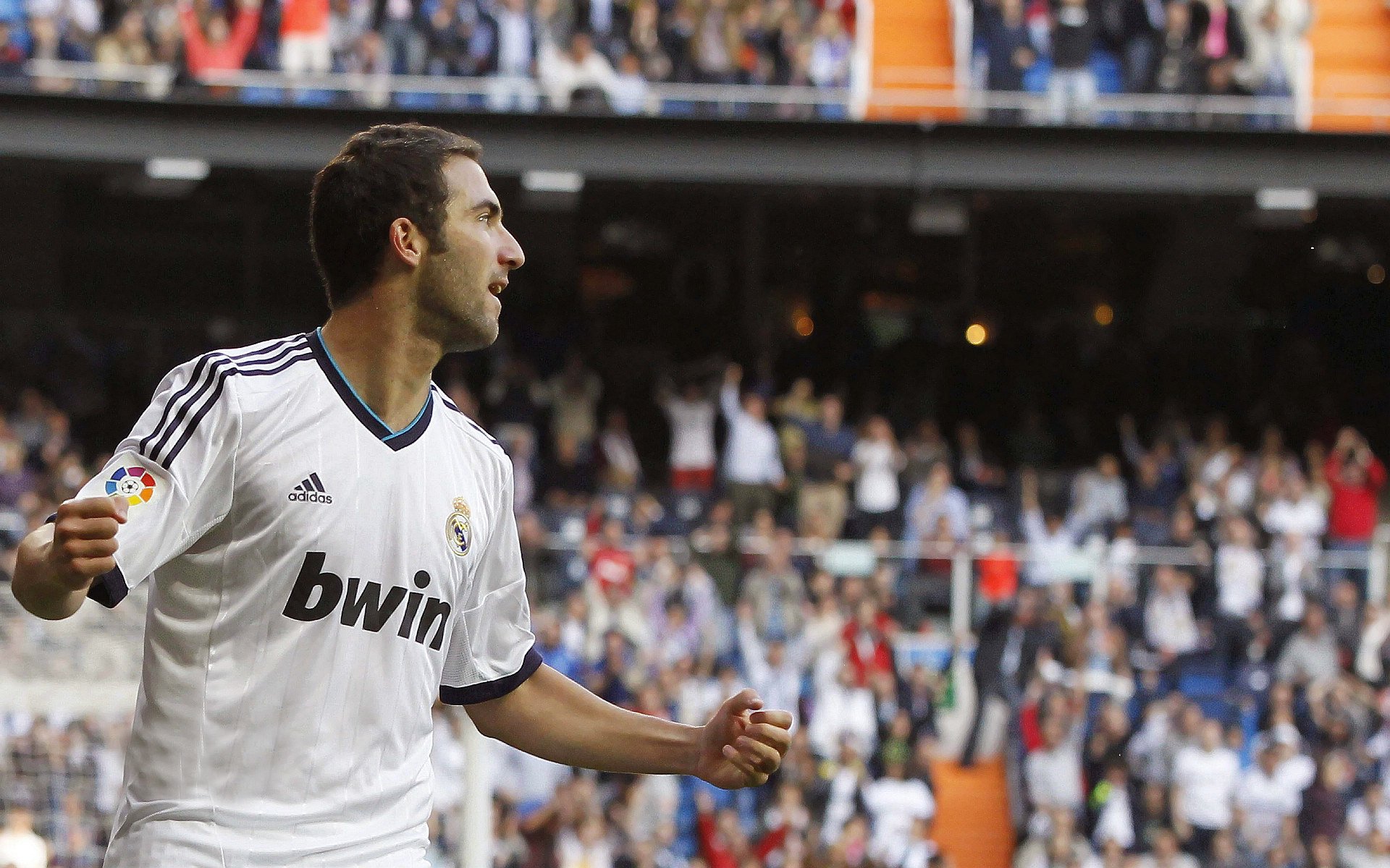 足球的意外，从玻利维亚冲垮伊朗到欧冠淘汰赛的未知魅力