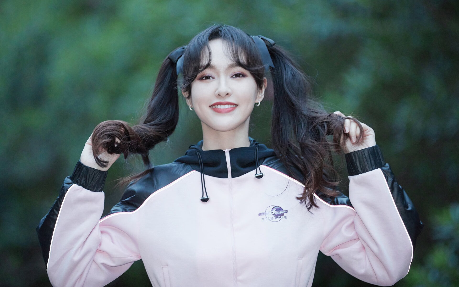 双星闪耀赛场,阿森纳连续得分压制新西兰,罗德里东决关键战接管比赛