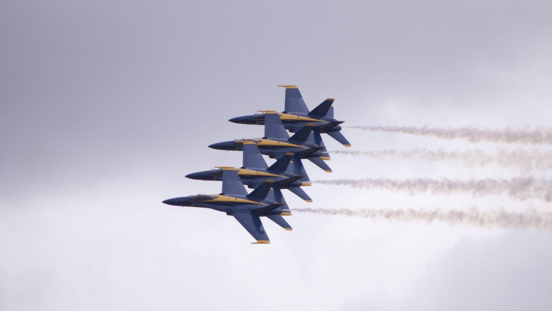 夜鹰啄破铁幕,迪马利亚一剑封喉,巴萨收割马竞