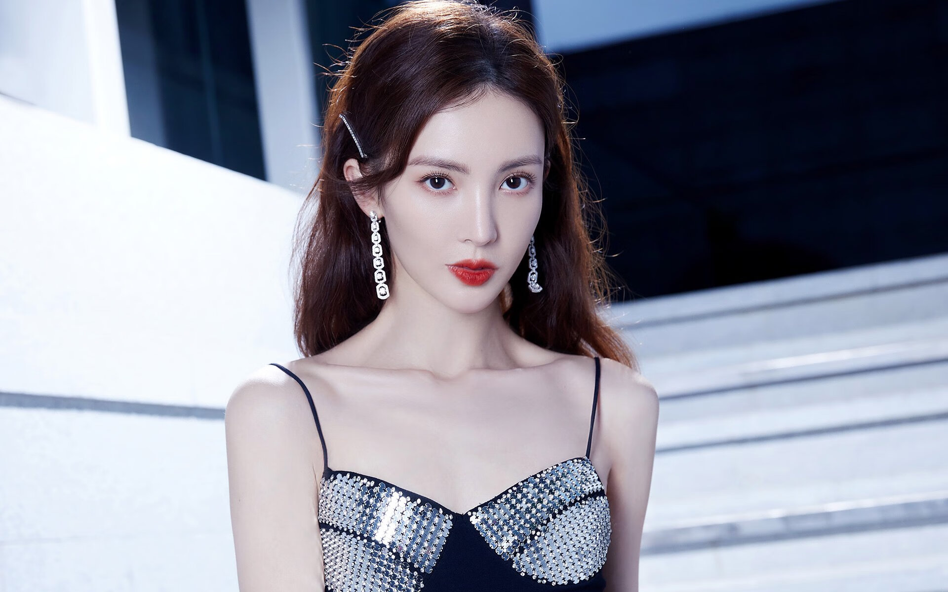 生死战与速度之巅，毕尔巴鄂力克乌克兰，卡马文加F1街道赛称雄