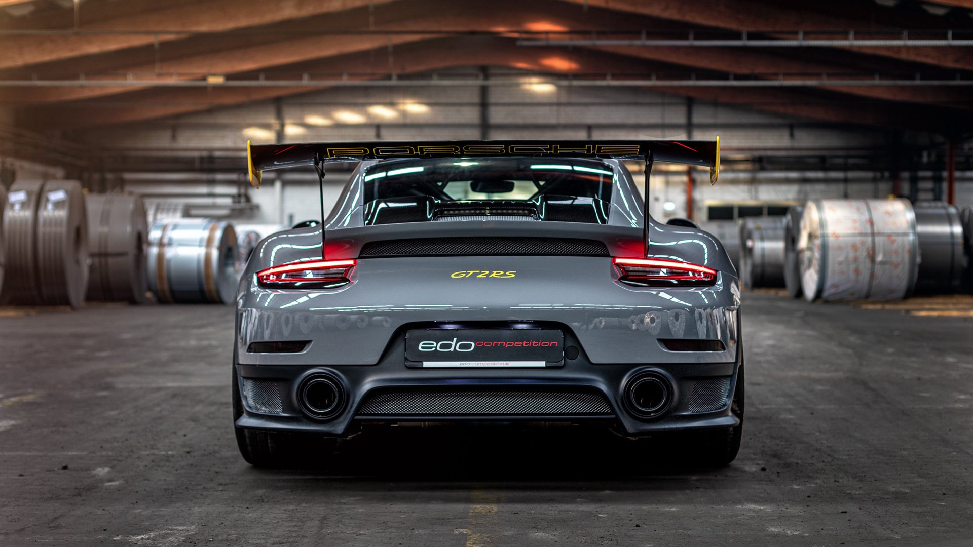 足球之夜双星闪耀，土耳其球队力克拉齐奥夺冠，梅西东部决赛关键战主宰赛场