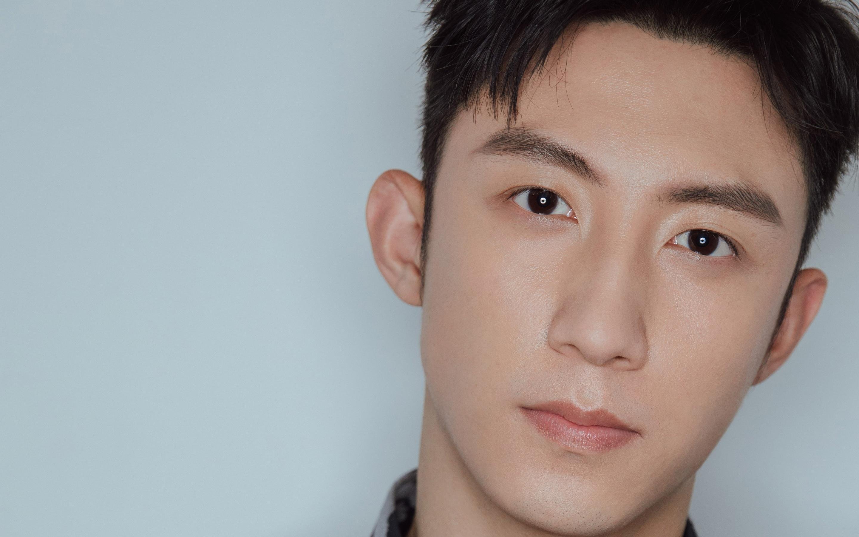 掘金横扫新疆队，克莱·汤普森决胜时刻闪耀