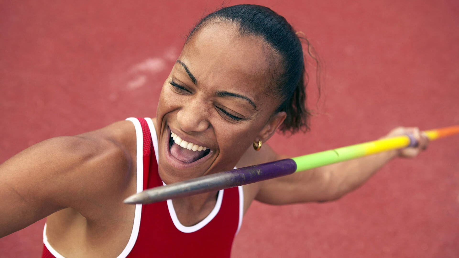 黄潜战红军映衬绿荫永恒命题，当团队奇迹遇上个人英雄主义